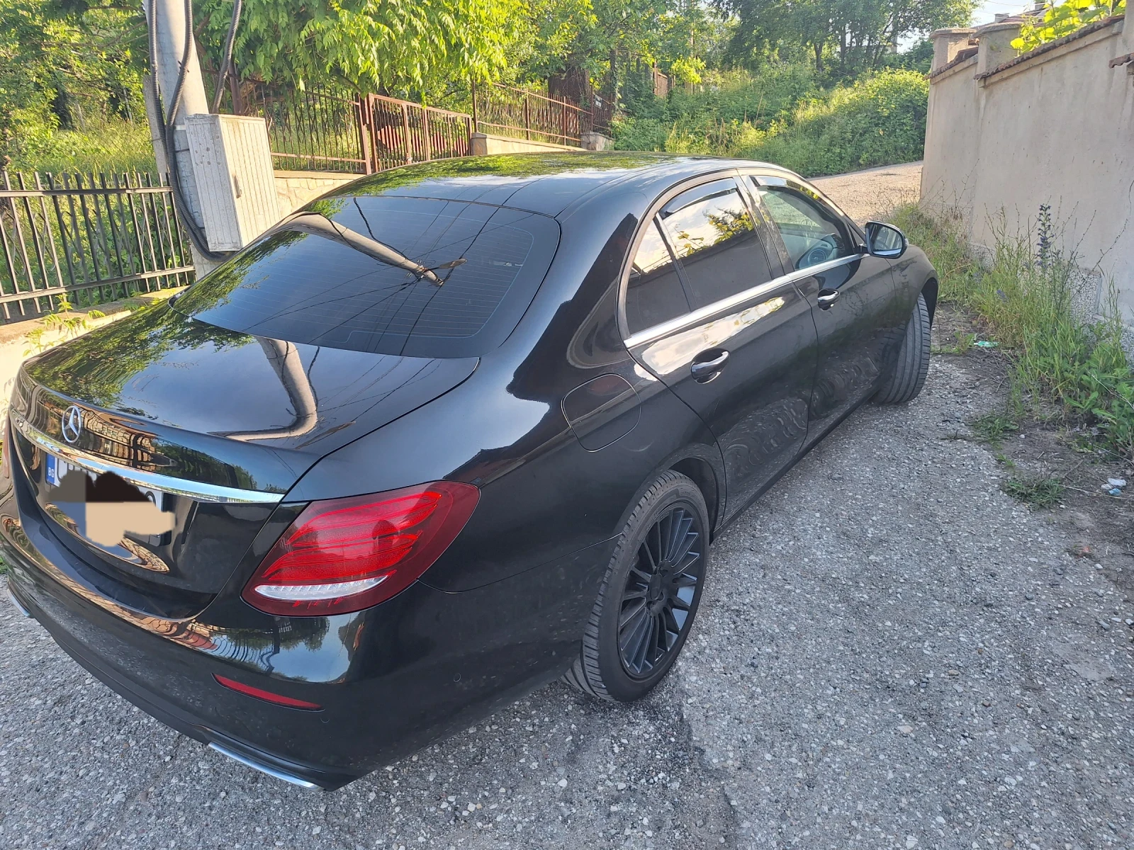 Mercedes-Benz E 200, снимка 4 - Автомобили и джипове - 56020158