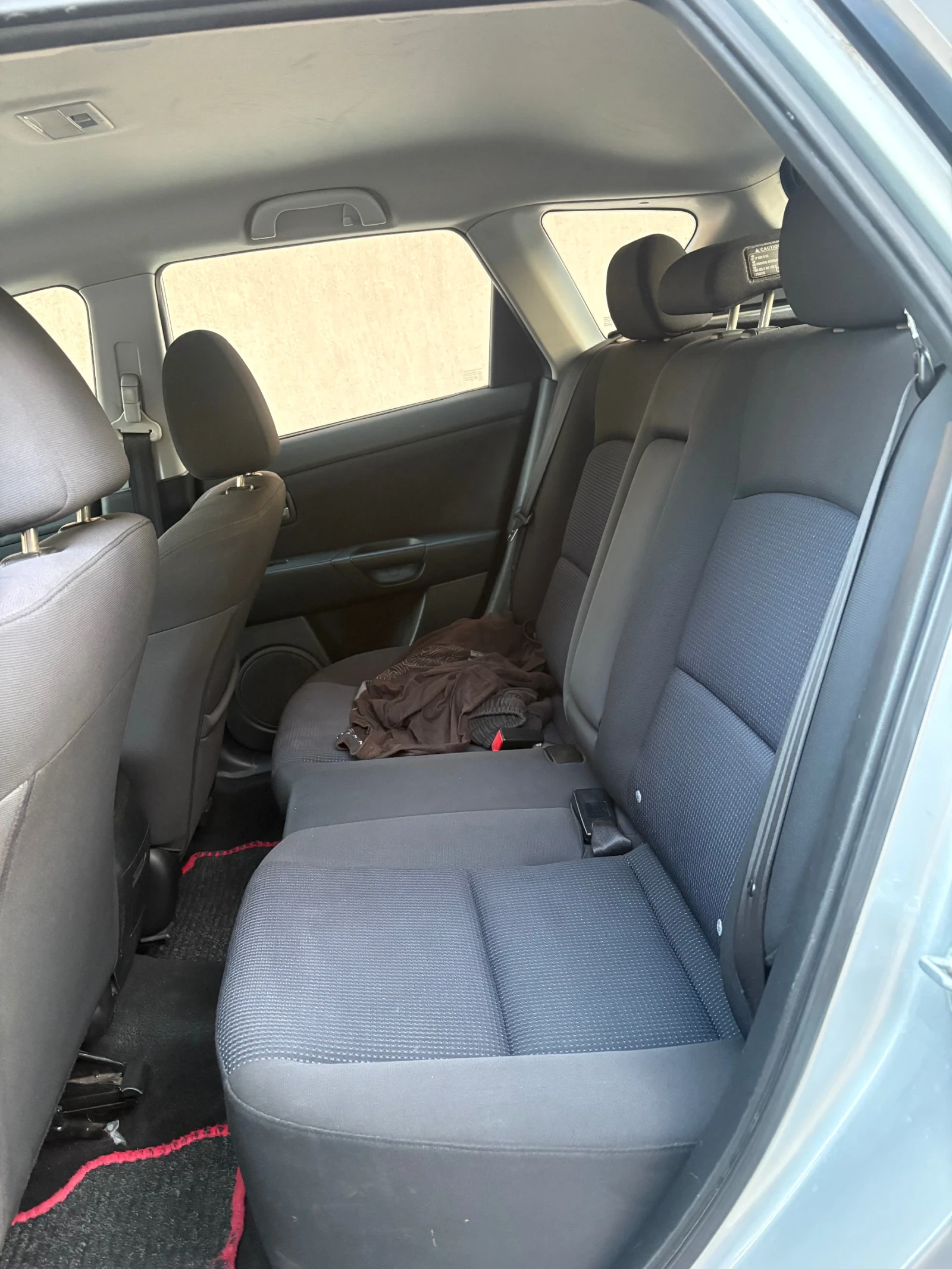Mazda 3 1.6i Automat, снимка 11 - Автомобили и джипове - 56166382