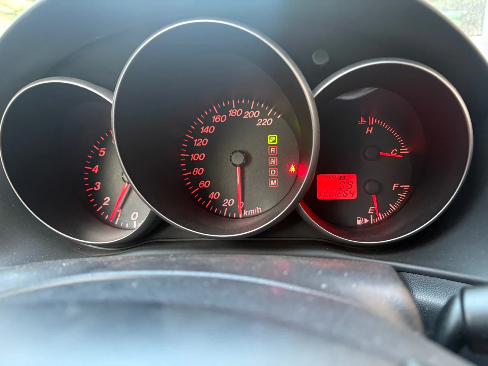 Mazda 3 1.6i Automat, снимка 7 - Автомобили и джипове - 56166382