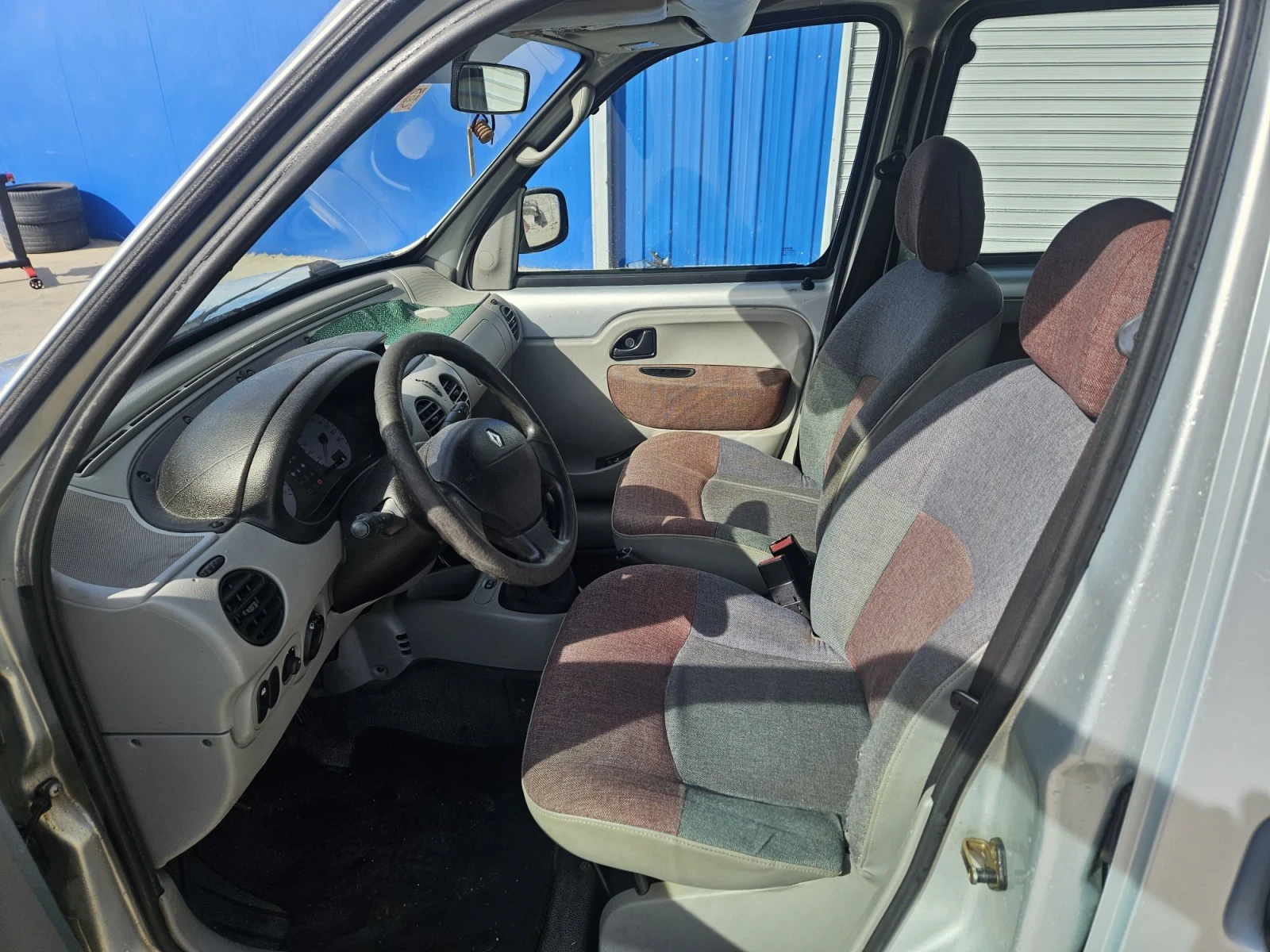 Renault Kangoo 4х4, снимка 5 - Автомобили и джипове - 56435223