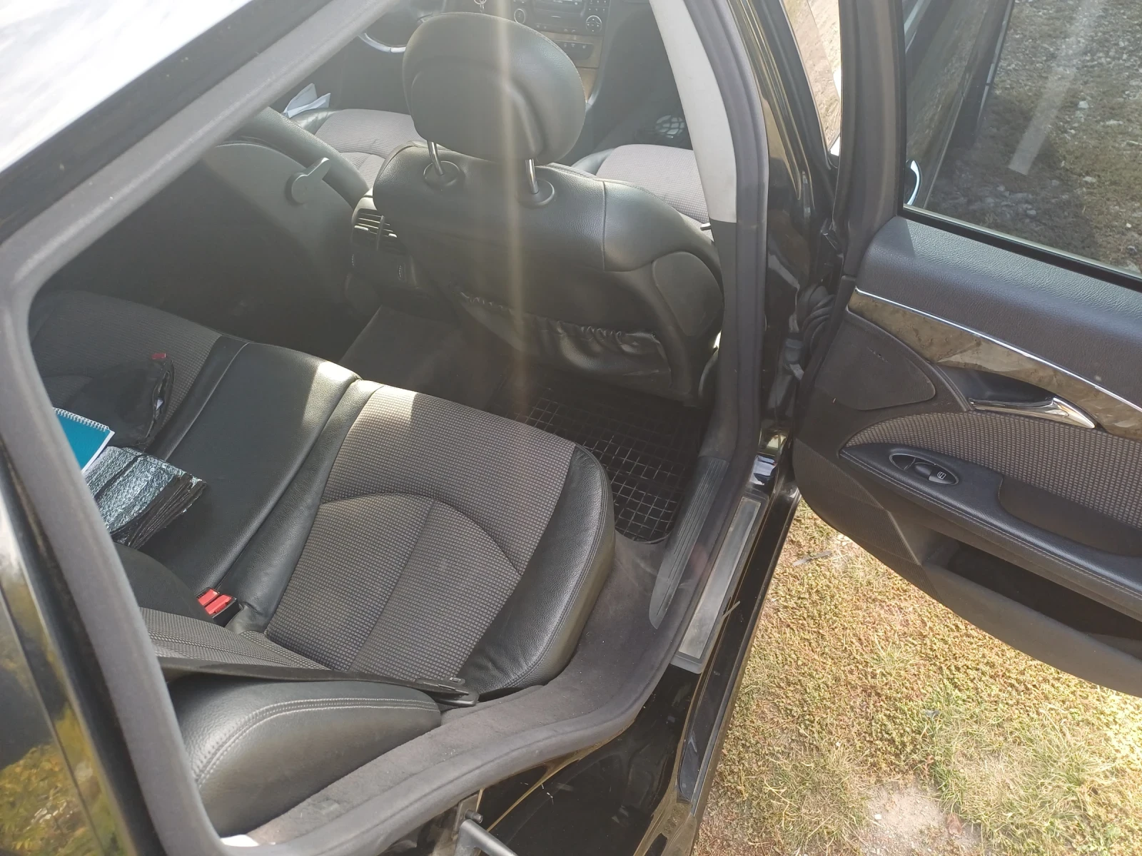 Mercedes-Benz E 220, снимка 9 - Автомобили и джипове - 56442003