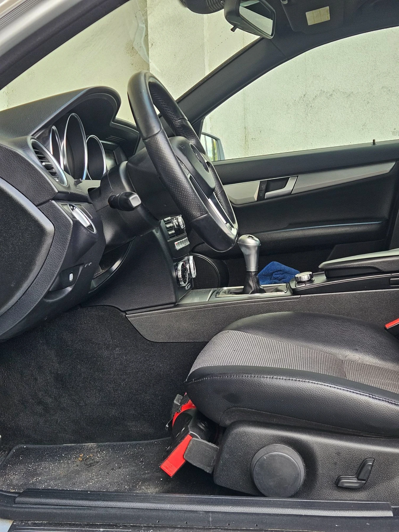 Mercedes-Benz C 180 AMG 2012, снимка 8 - Автомобили и джипове - 56661884