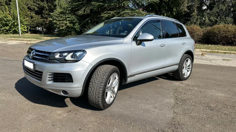 VW Touareg 3.0TDI Panorama, снимка 1 - Автомобили и джипове - 47777329