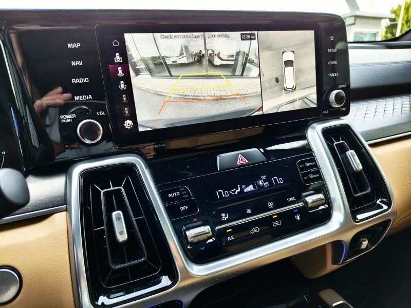 Kia Sorento 6+ 1/PLATINUM/2.2D/4WD/8AT/Digital Cockpit/HEAD UP, снимка 12 - Автомобили и джипове - 51844393