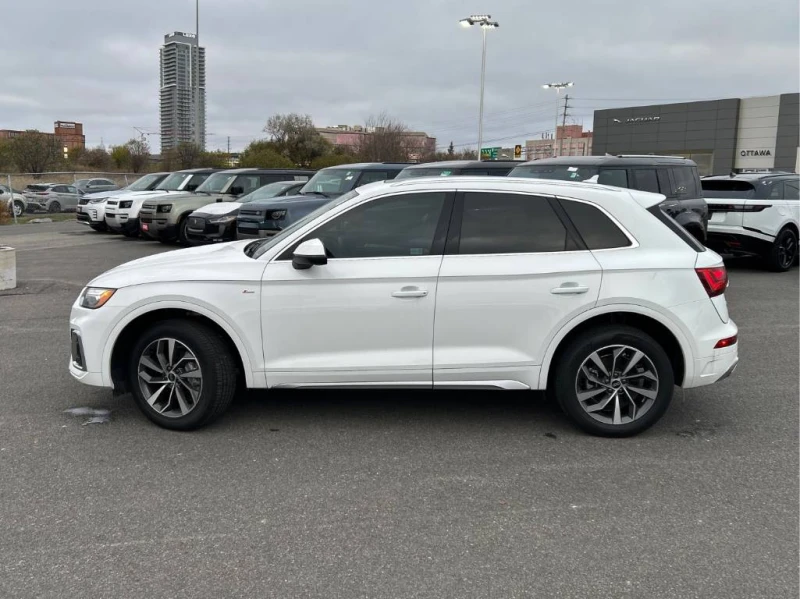 Audi Q5 CARFAX* АВТОФИНАНСИРАНЕ* БЕЗ ПЪРВОНАЧАЛНА ВНОСКА* , снимка 2 - Автомобили и джипове - 52808886