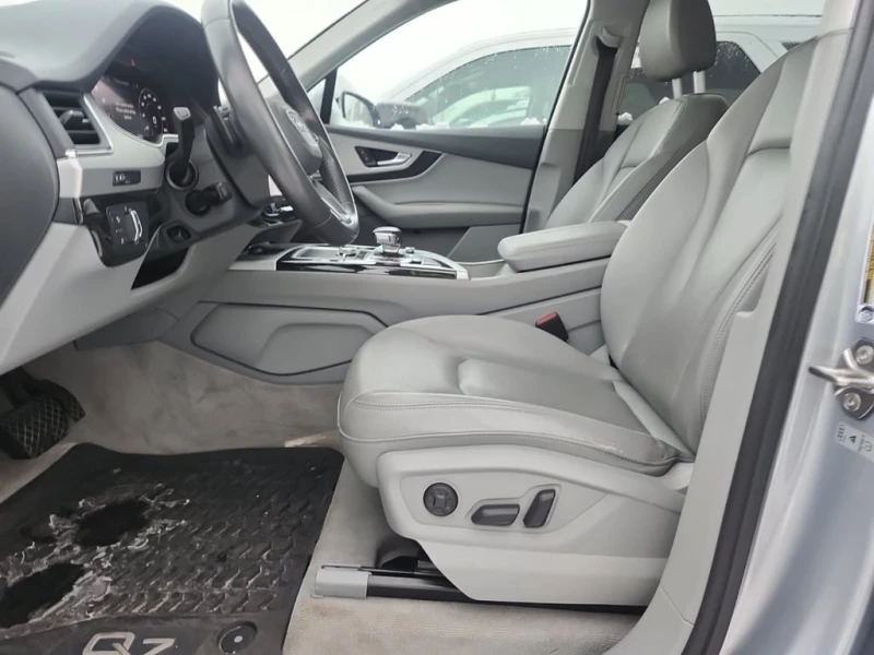 Audi Q7 * PREMIUM PLUS * CARFAX * ЦЕНА ДО БГ, снимка 6 - Автомобили и джипове - 53018728