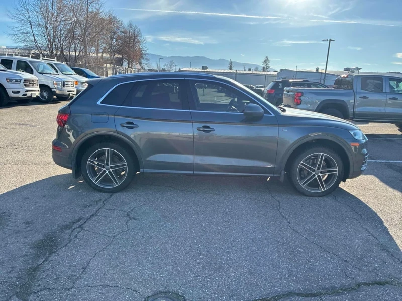 Audi Q5 * Progressiv * CARFAX * БЕЗ ПЪРВОНАЧАЛНА ВНОСКА, снимка 3 - Автомобили и джипове - 53120628