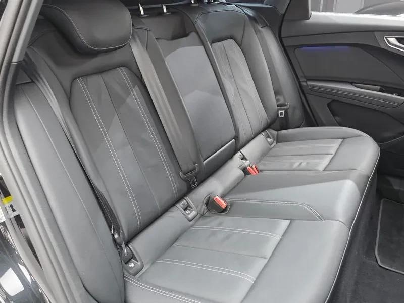 Audi Q4 40 Premium - ���� 30% ����� | Mobile.bg � ����������� 12