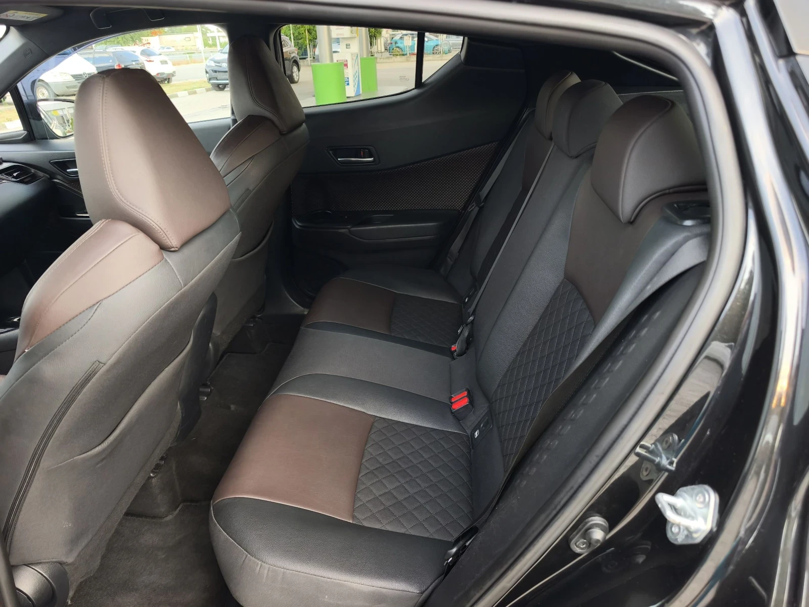 Toyota C-HR BLACK EDITION FULL SERVICE IN TOYOTA NEW!!! - изображение 10