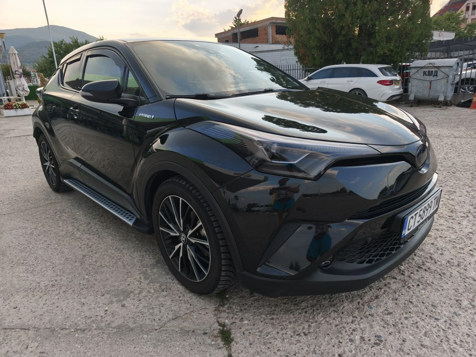 Toyota C-HR BLACK EDITION FULL SERVICE IN TOYOTA NEW!!! - изображение 3