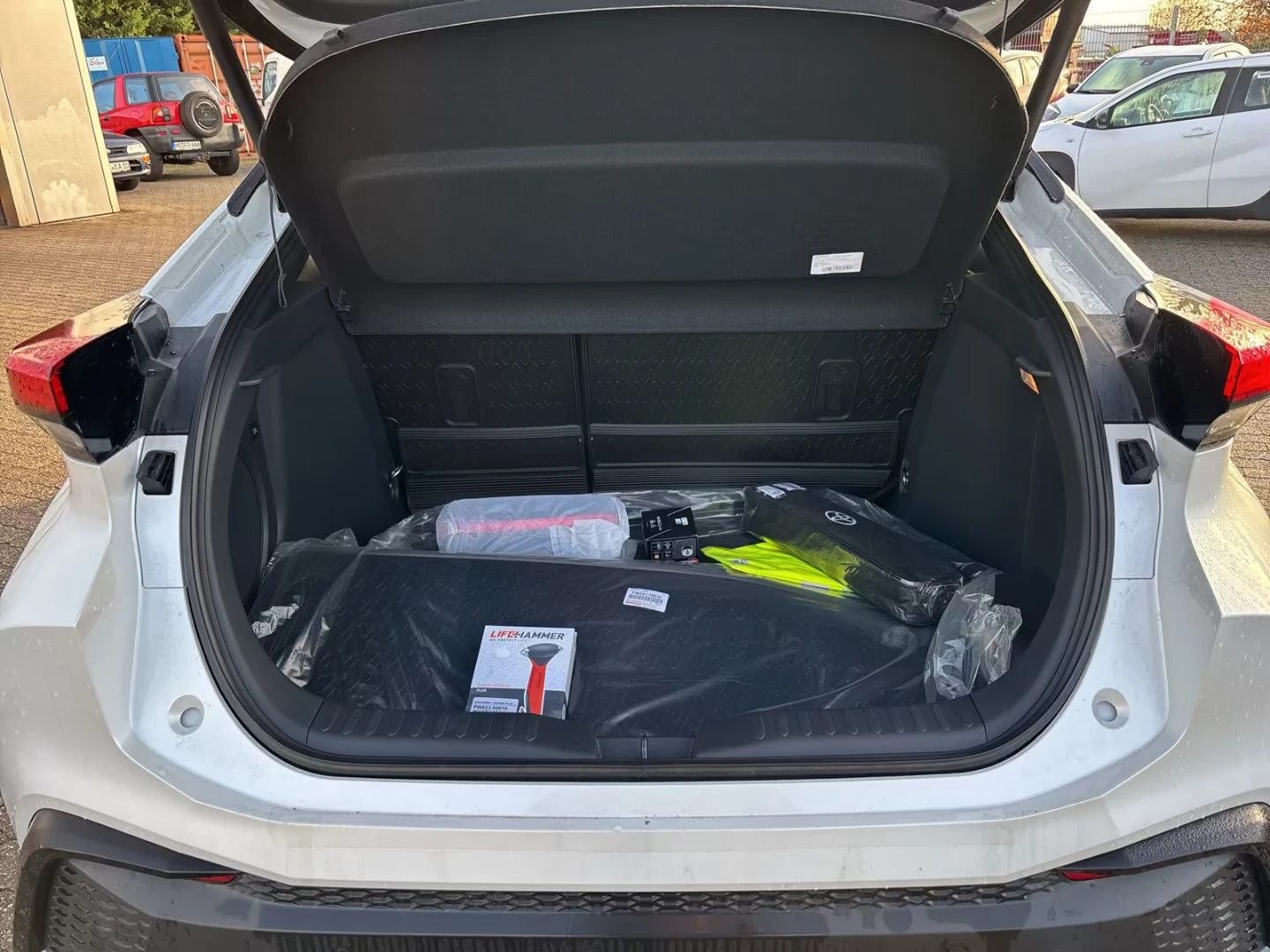 Toyota C-HR ���!2.0HEV/197HP/GR-SPORT/4X4/360/ACC/316z | Mobile.bg � ����������� 9