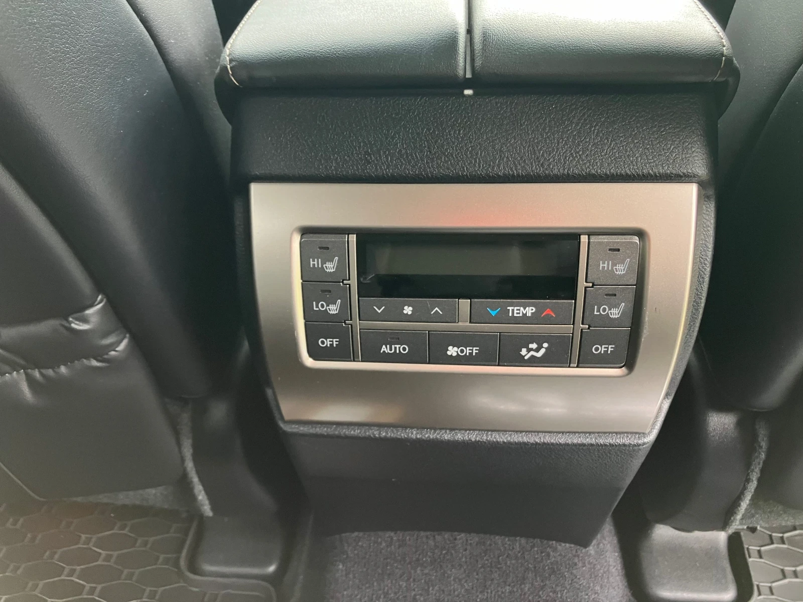 Lexus GX 460 Luxury, снимка 17 - Автомобили и джипове - 54357965