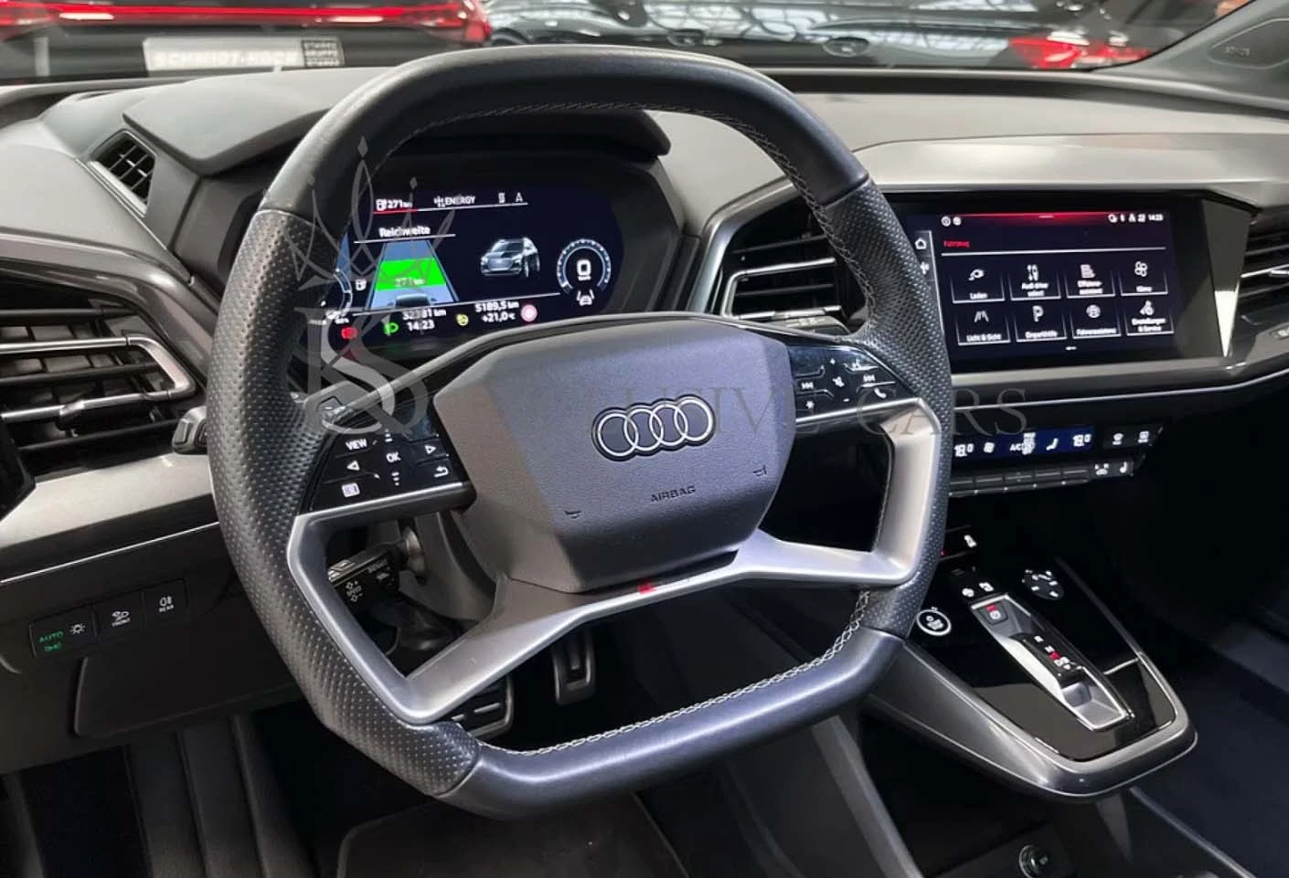 Audi Q4 40 E-TRON* S-LINE* PANO* HUD* MATRIX* MEMORY* 360*, снимка 5 - Автомобили и джипове - 54366234