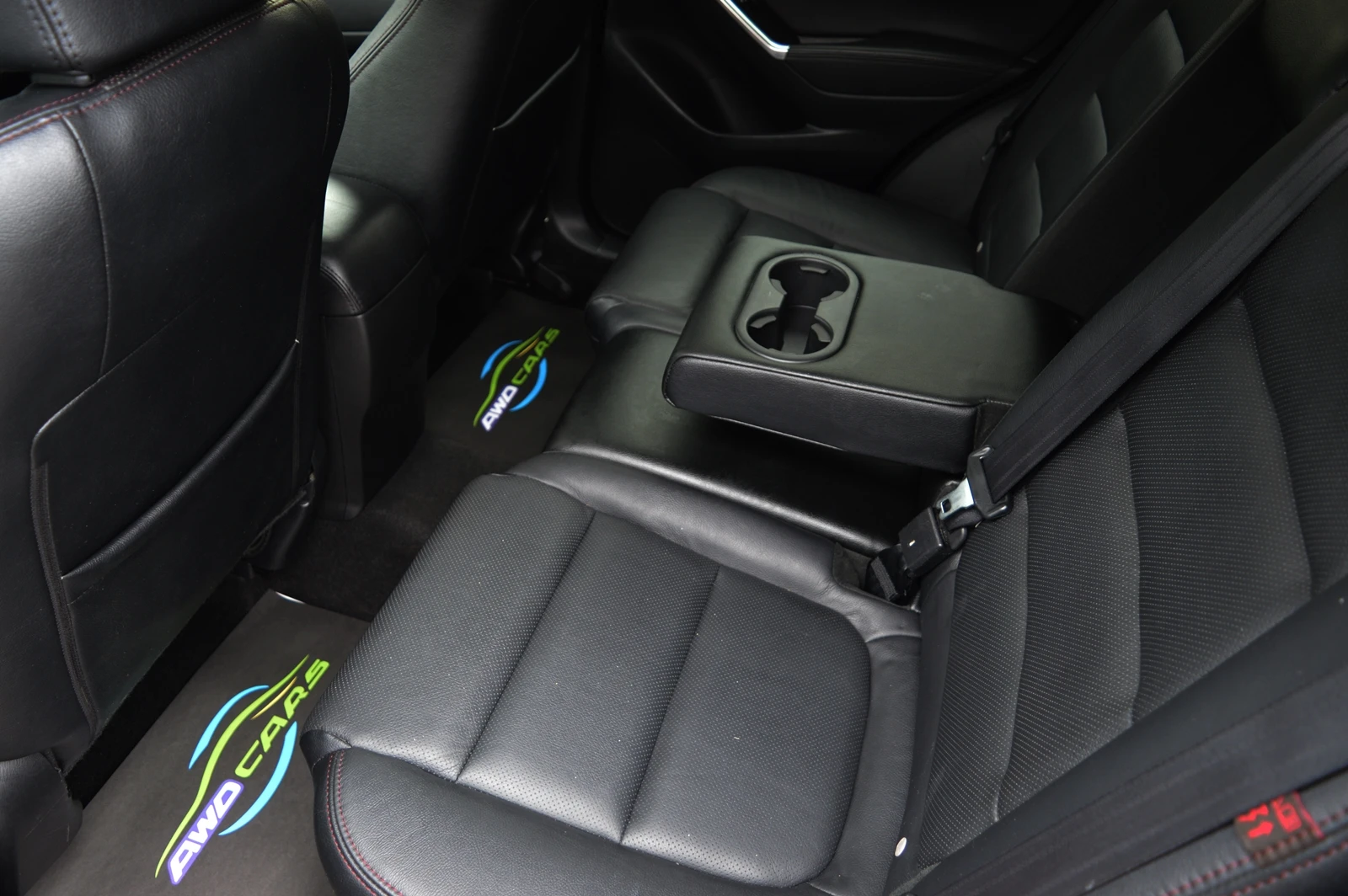 Mazda CX-5 2.5i AWD REVOLUTION - FULL - ШВЕЙЦАРИЯ, снимка 8 - Автомобили и джипове - 54470835