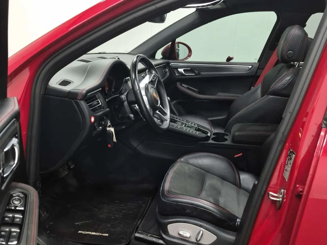 Porsche Macan GTS * 360 КАМЕРА* ПАНОРАМА* ПОДГРЕВИ* , снимка 7 - Автомобили и джипове - 54477578
