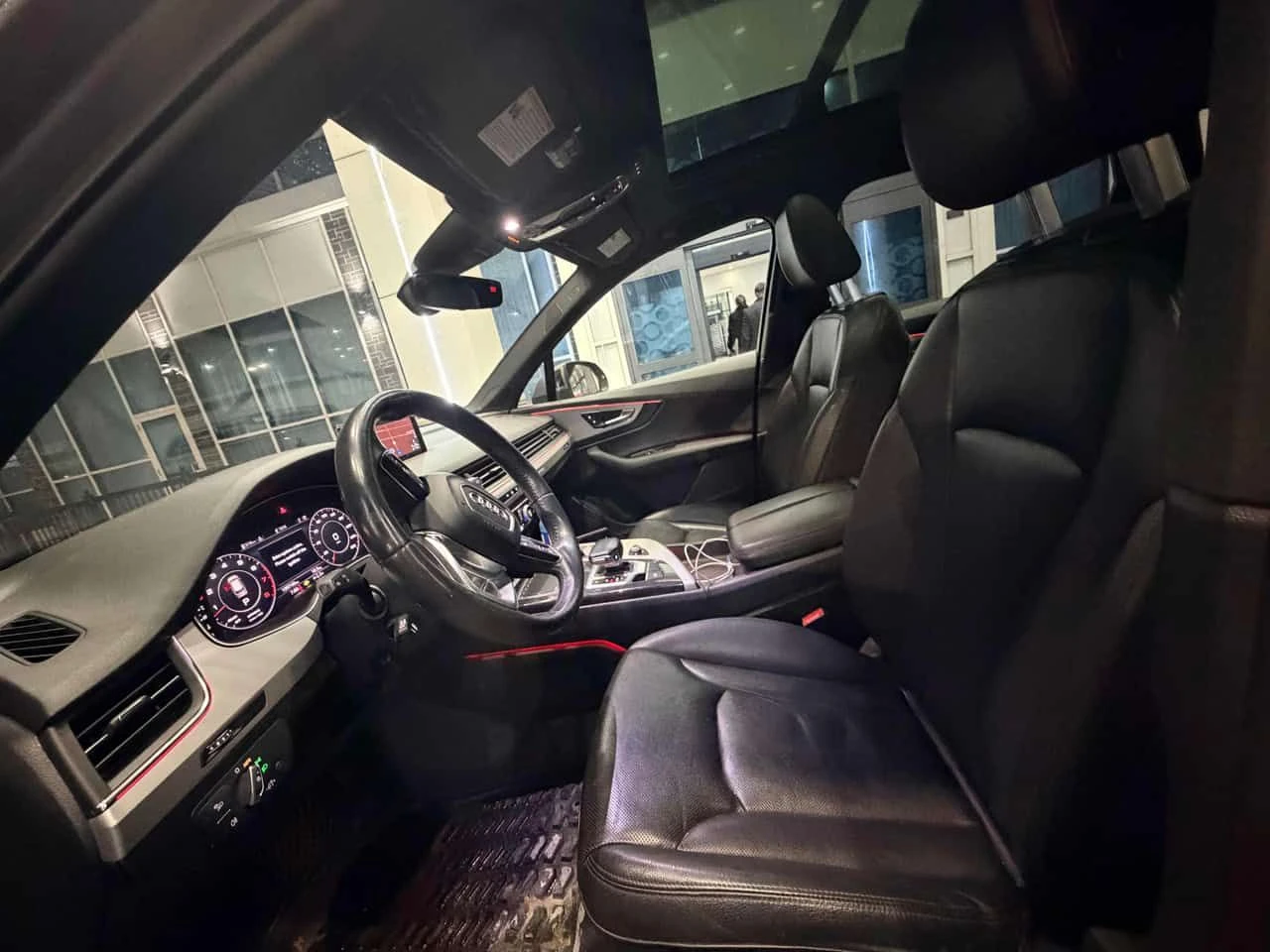Audi Q7 Technik  CARFAX, снимка 5 - Автомобили и джипове - 54662267