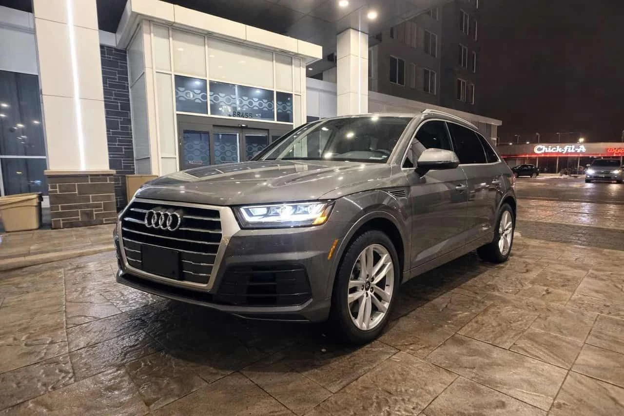 Audi Q7 Technik  CARFAX, снимка 2 - Автомобили и джипове - 54662267