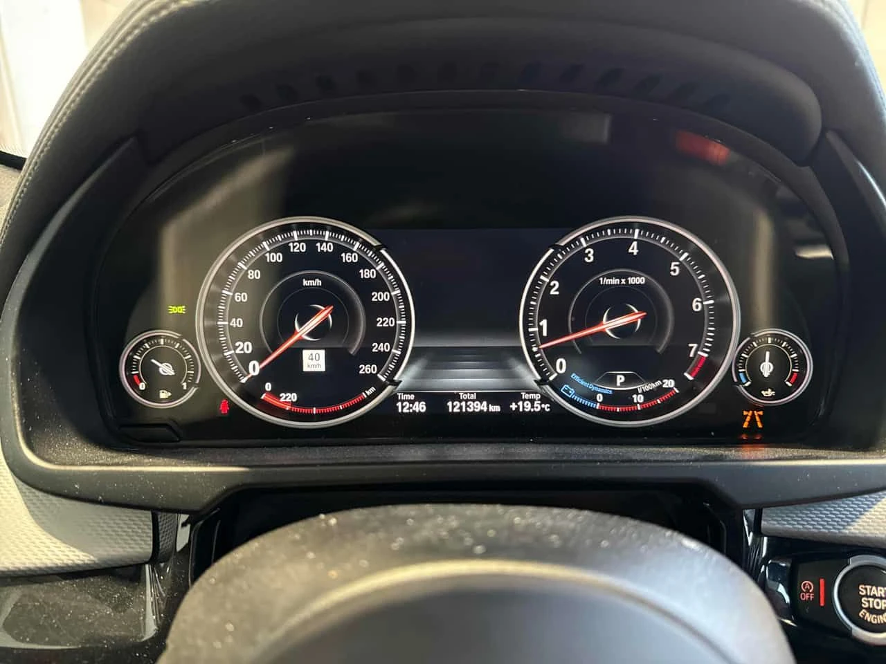 BMW X6 | HARMAN KARDON | М ПАКЕТ | ЧЕРВЕН САЛОН | CARFAX , снимка 7 - Автомобили и джипове - 54683591