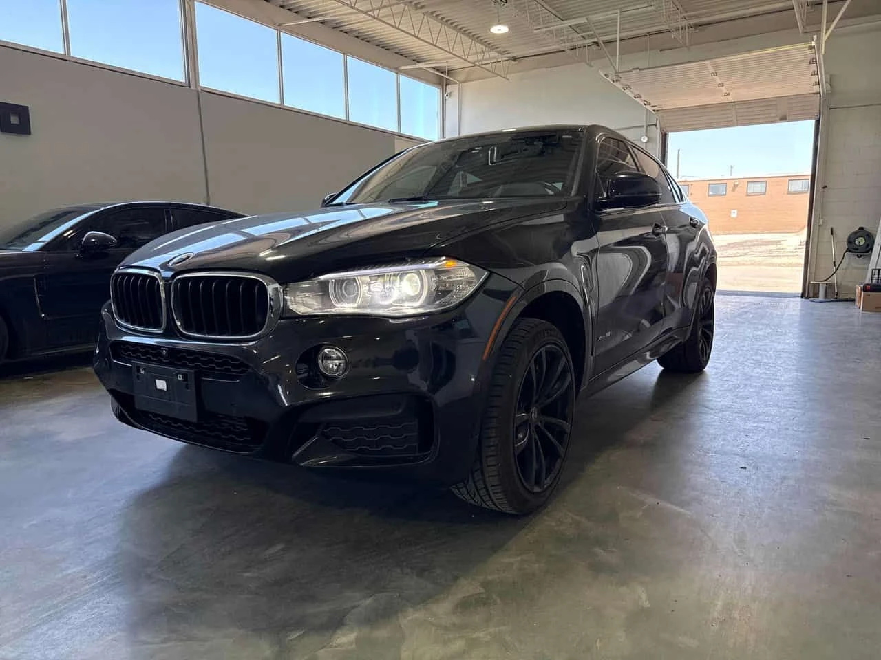 BMW X6 | HARMAN KARDON | М ПАКЕТ | ЧЕРВЕН САЛОН | CARFAX 