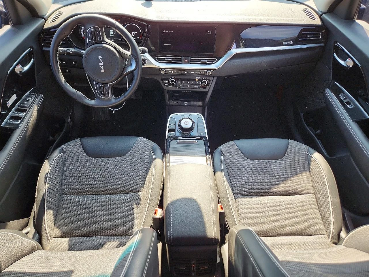 Kia Niro 0.0l Ev Ex, снимка 8 - Автомобили и джипове - 54902967