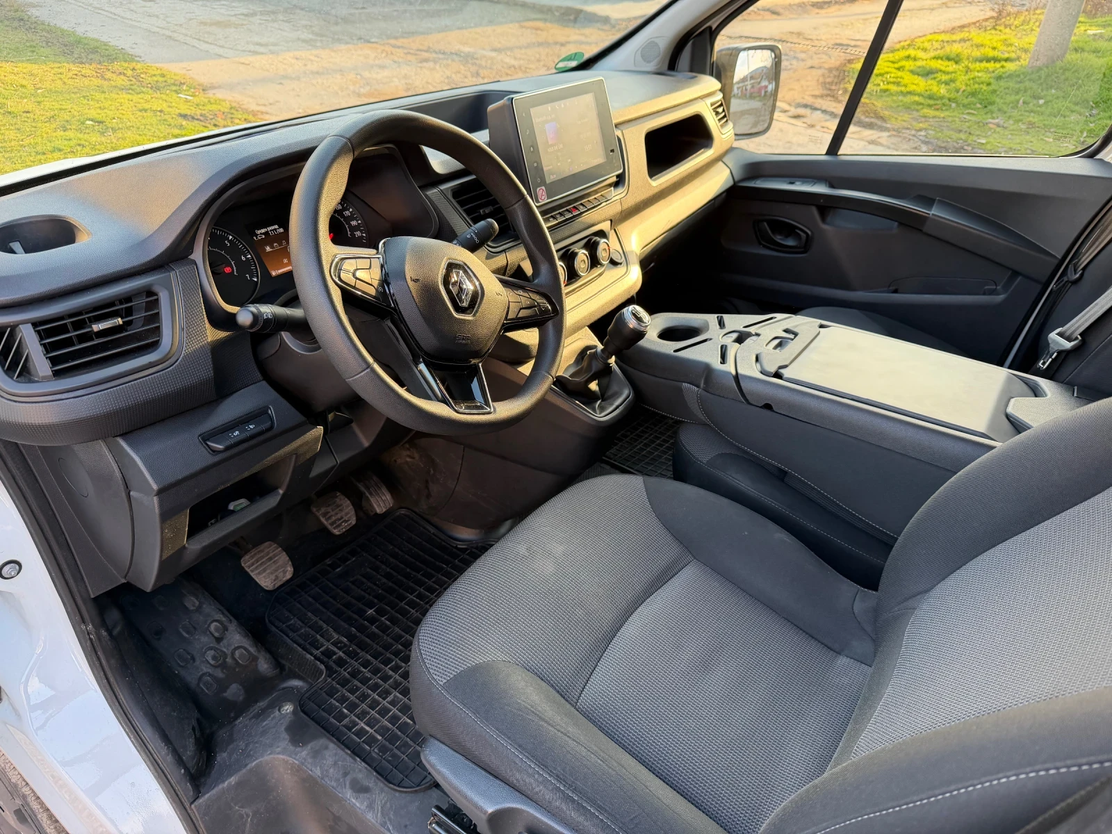 Renault Trafic 2.0BlueDCi L2H1 3.0t | Mobile.bg � ����������� 14