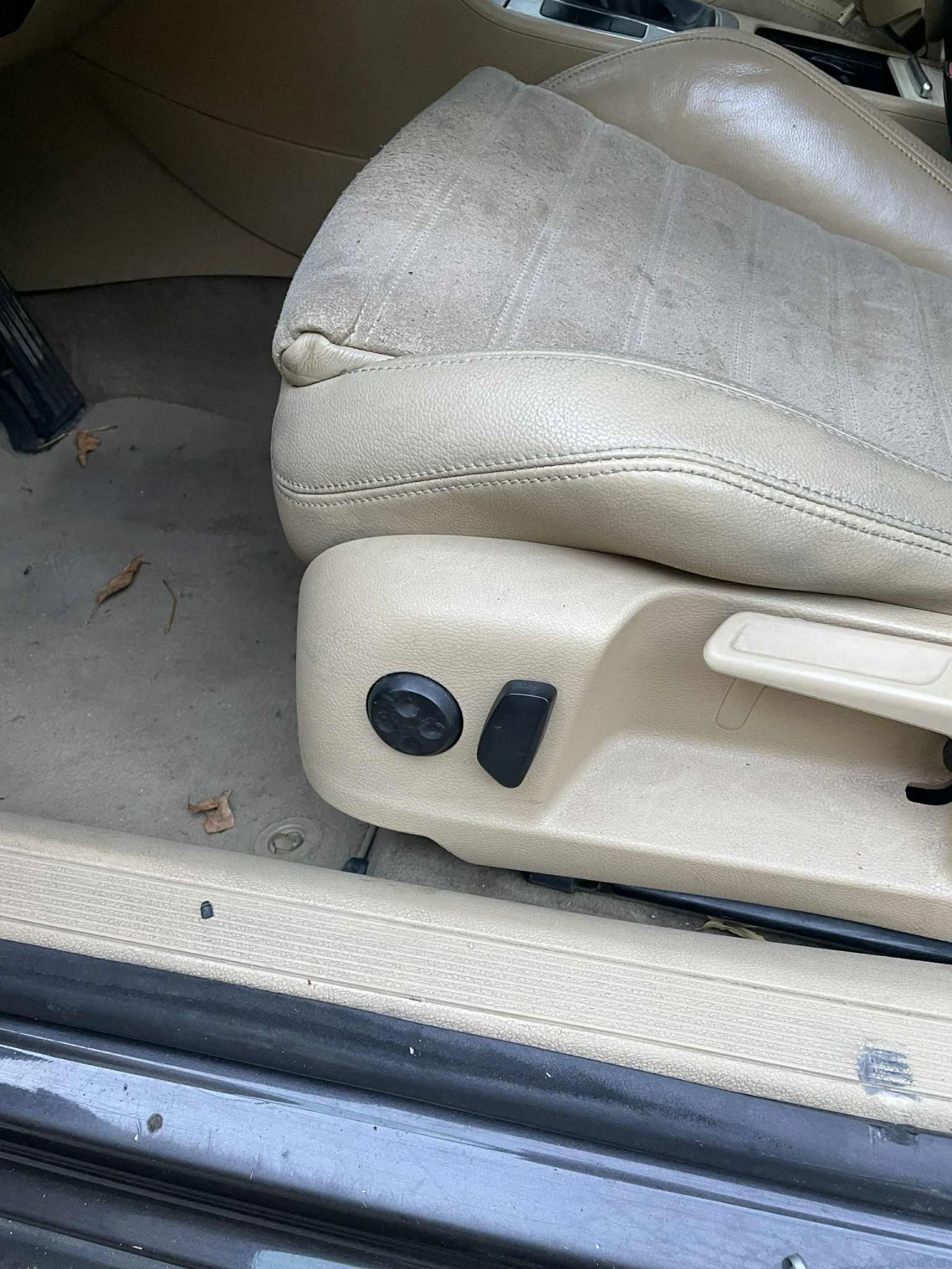 ������ �� ������� �� ����� 2.0 TDI 140 ���� 16 ������� ����� 6 �������� | Mobile.bg � ����������� 17