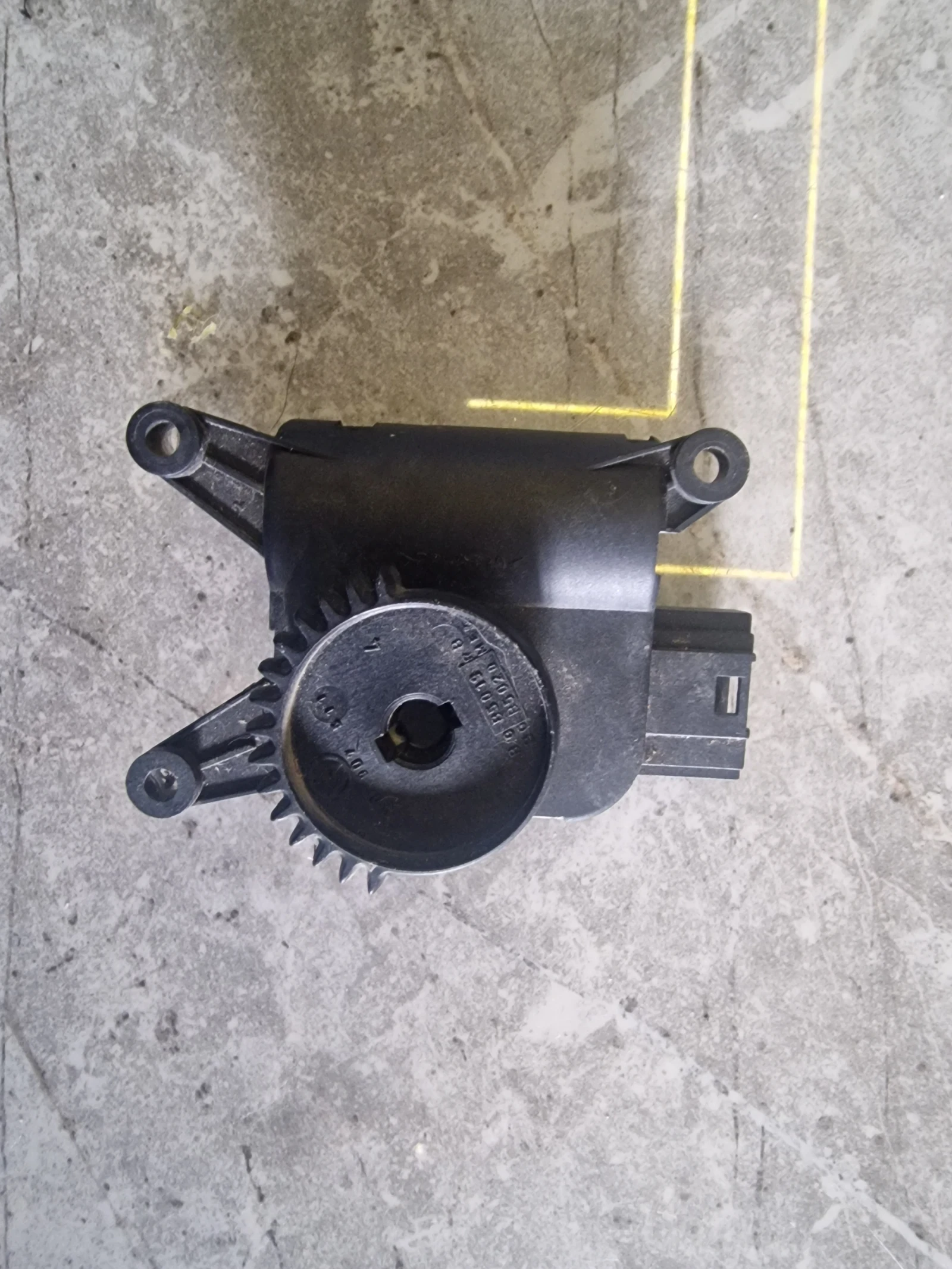 0132801357  1012040100 ������� ����� ����� BOSCH VW SKODA | Mobile.bg � ����������� 2