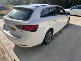 Toyota Avensis 1.6D-4d 112к.с НА ЧАСТИ , снимка 6