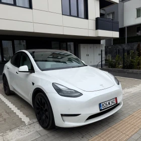 Tesla Model Y 2023 Performance