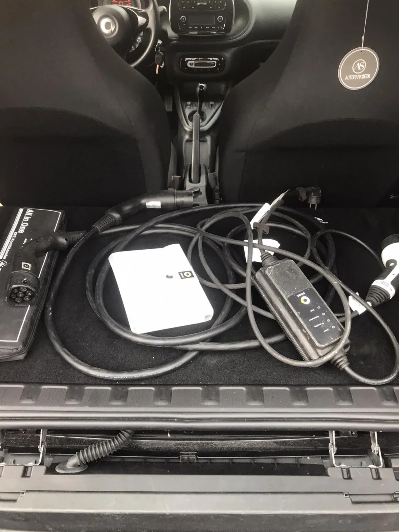 Smart Fortwo Smart Fortwo EQ, снимка 7 - Автомобили и джипове - 51859260