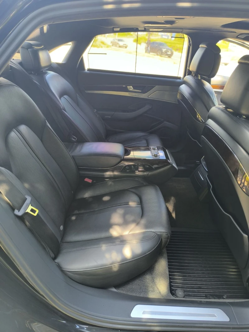 Audi A8, снимка 12 - Автомобили и джипове - 52393756
