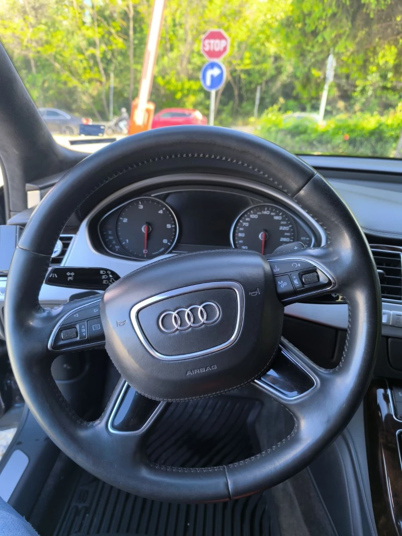 Audi A8, снимка 11 - Автомобили и джипове - 52393756