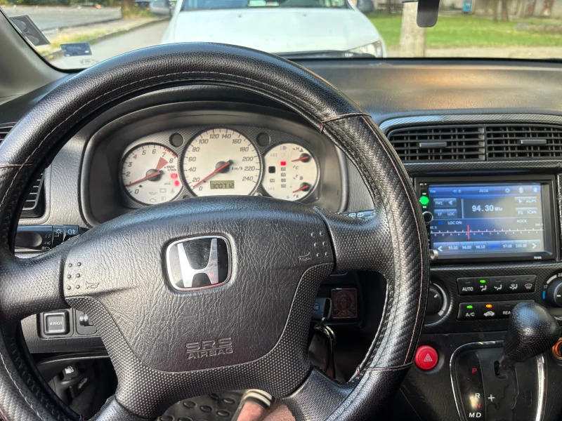 Honda Stream, снимка 5 - Автомобили и джипове - 52450799