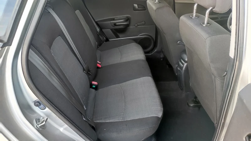 Kia Ceed Facelift 1.4 фабрична газ, снимка 6 - Автомобили и джипове - 52215411