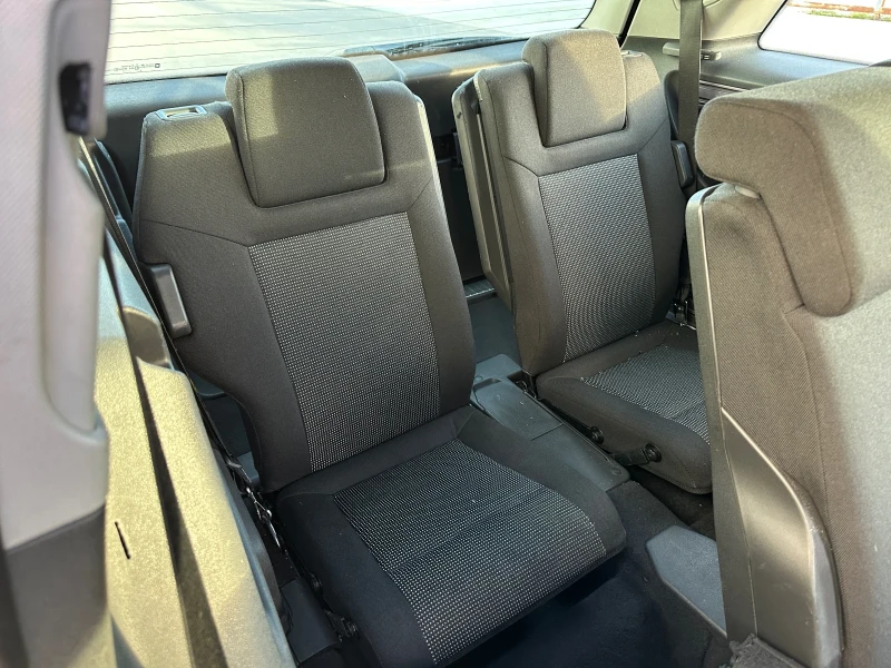 Opel Zafira 2.0 Turbo, снимка 14 - Автомобили и джипове - 52810119