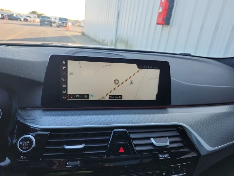 BMW 530 XDRIVE * * CARFAX * * АВТО КРЕДИТ * * , снимка 12 - Автомобили и джипове - 52728269