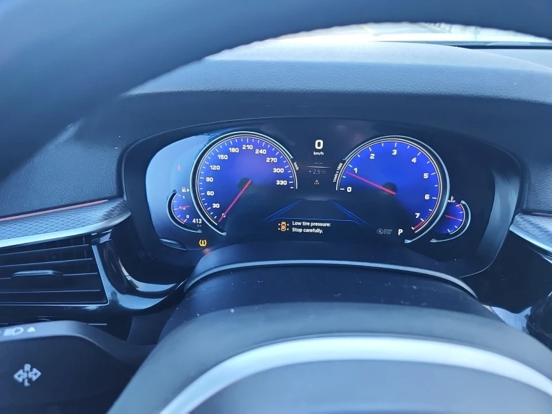 BMW 530 XDRIVE * * CARFAX * * АВТО КРЕДИТ * * , снимка 11 - Автомобили и джипове - 52728269