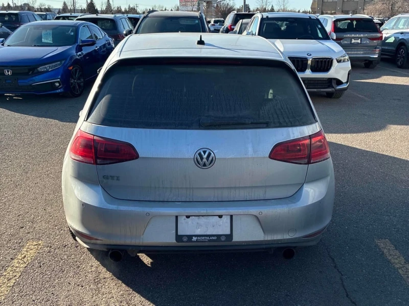 VW Golf GTI/PANO/KEYLESS/HEATED SEATS , снимка 5 - Автомобили и джипове - 53467052