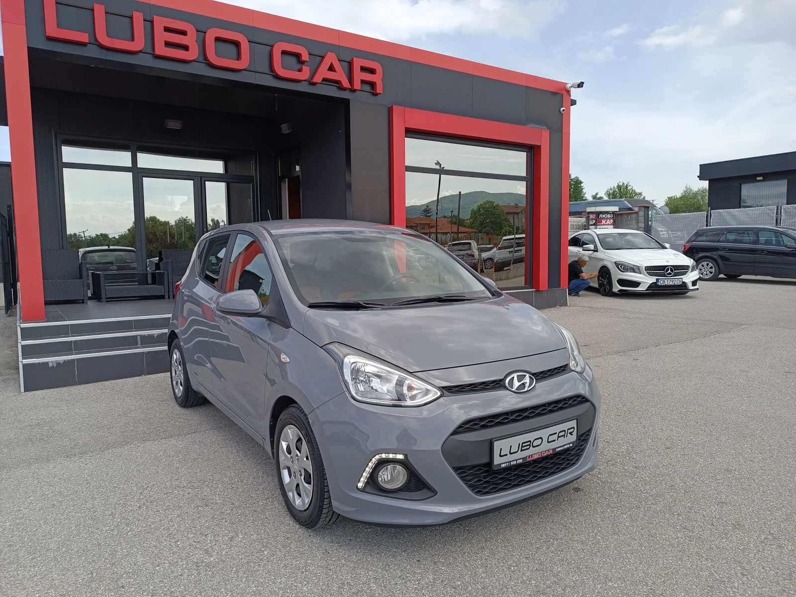 Hyundai I10 1.0i-FACELIFT-СЕРВИЗНА ИСТОРИЯ, снимка 1