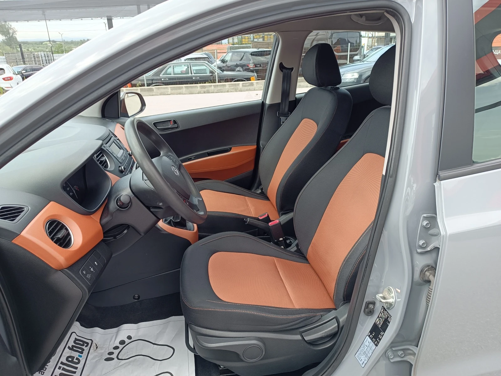 Hyundai I10 1.0i-FACELIFT-СЕРВИЗНА ИСТОРИЯ - изображение 9