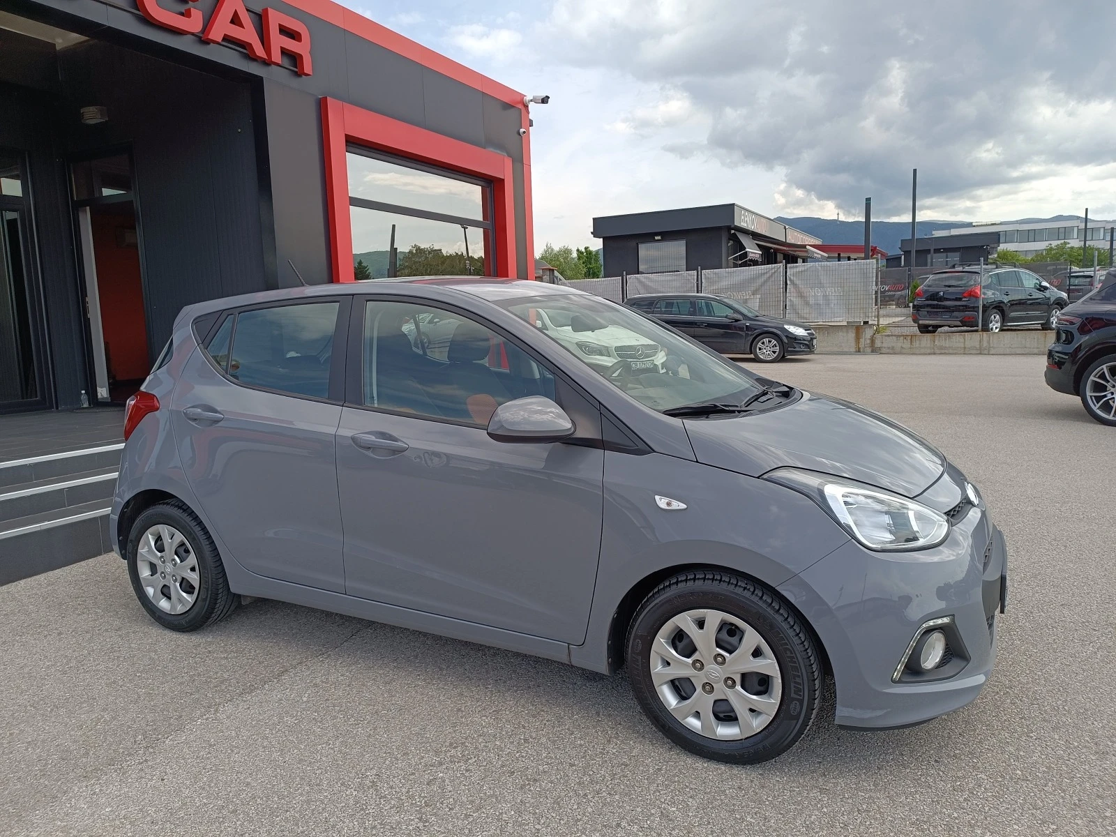 Hyundai I10 1.0i-FACELIFT-СЕРВИЗНА ИСТОРИЯ - изображение 7