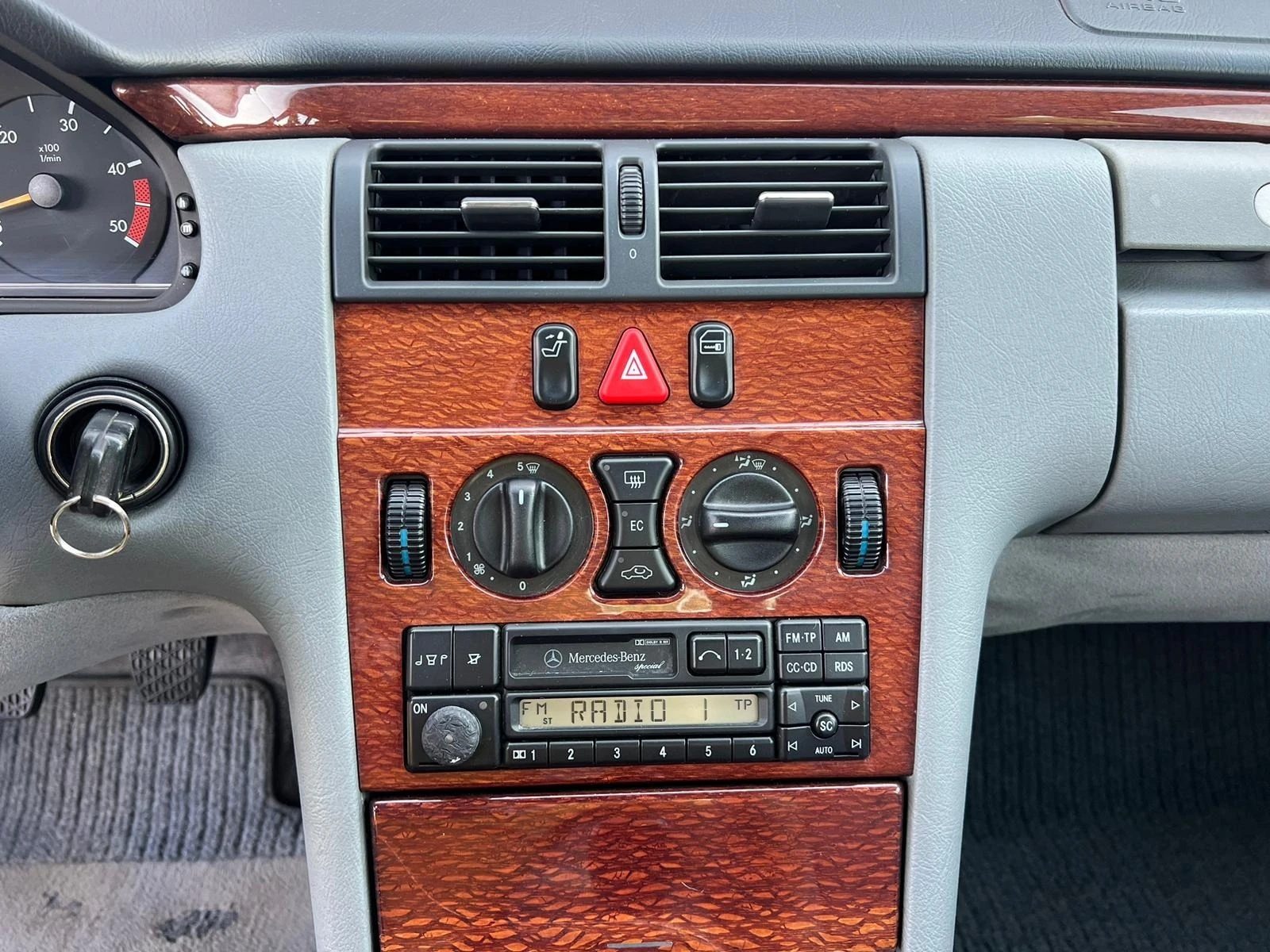 Mercedes-Benz E 290 DISEL KLIMATRONIK  | Mobile.bg   17