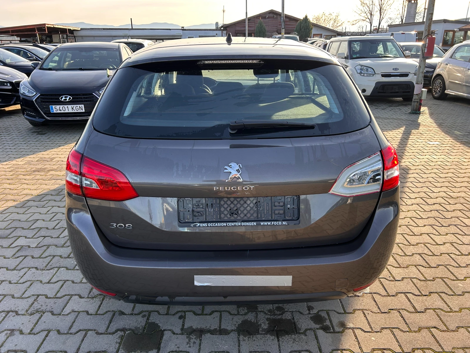 Peugeot 308 1.2i EURO 6 - изображение 7