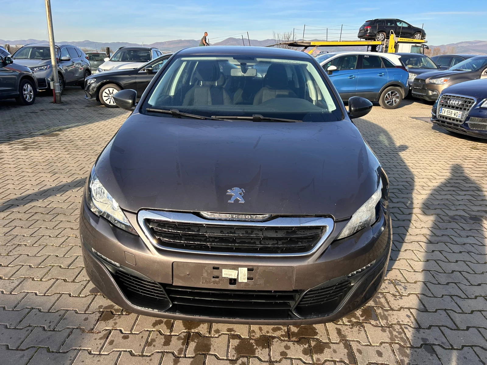 Peugeot 308 1.2i EURO 6 - изображение 3