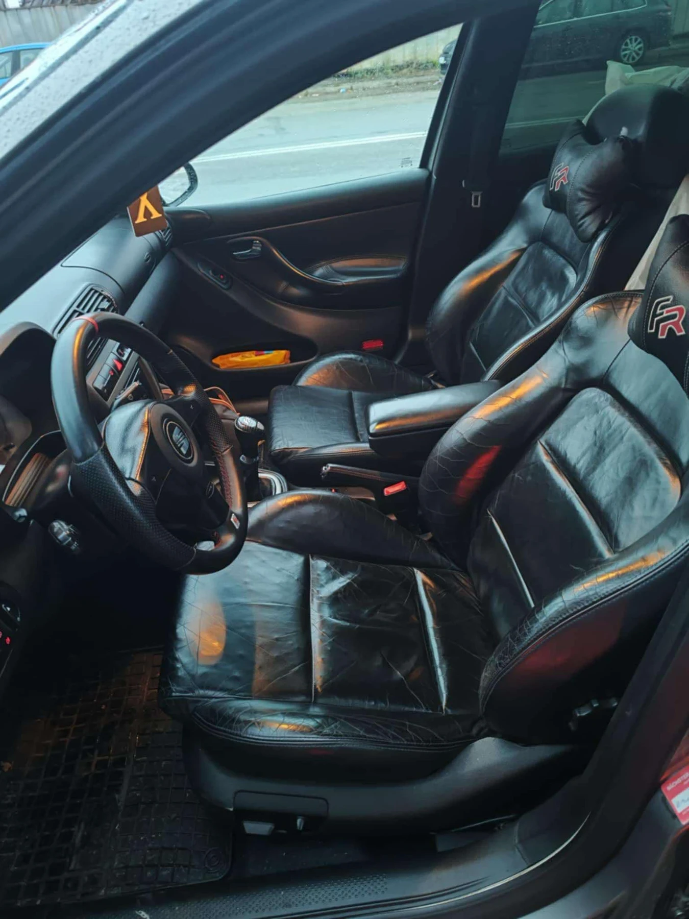 Seat Leon 1.9TDI 271+ FR - изображение 9