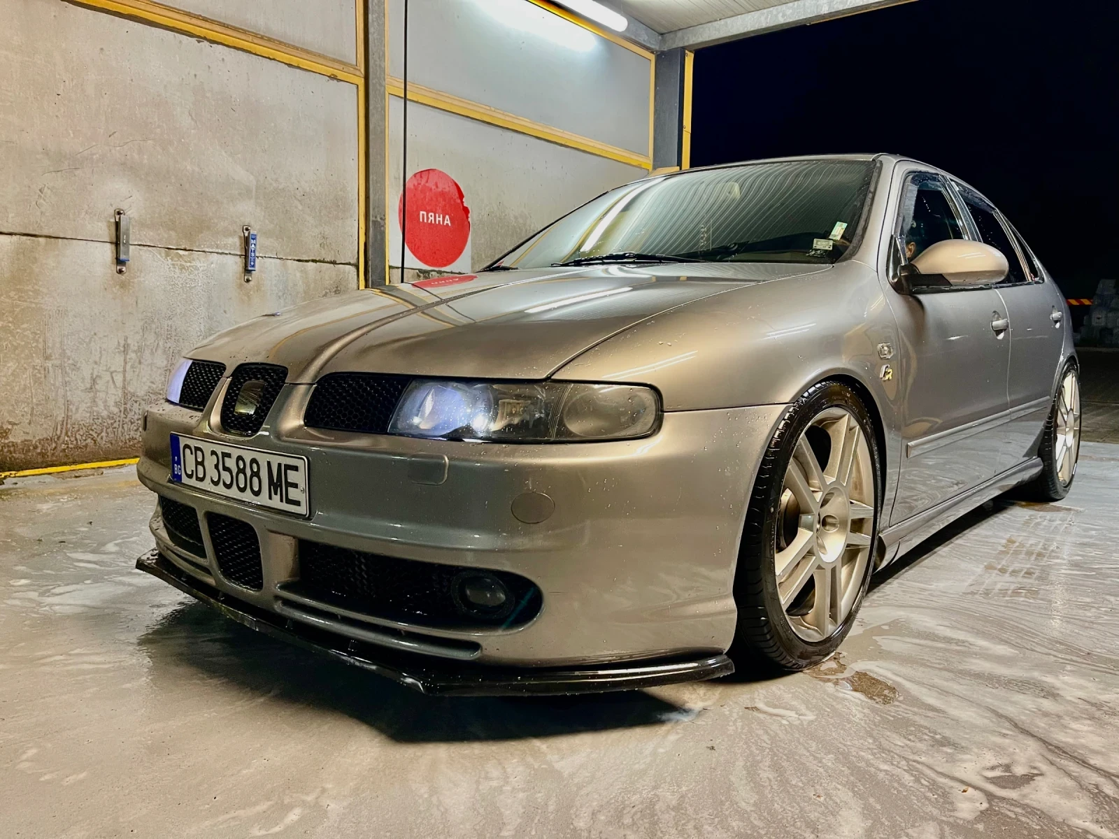 Seat Leon 1.9TDI 271+ FR - изображение 4