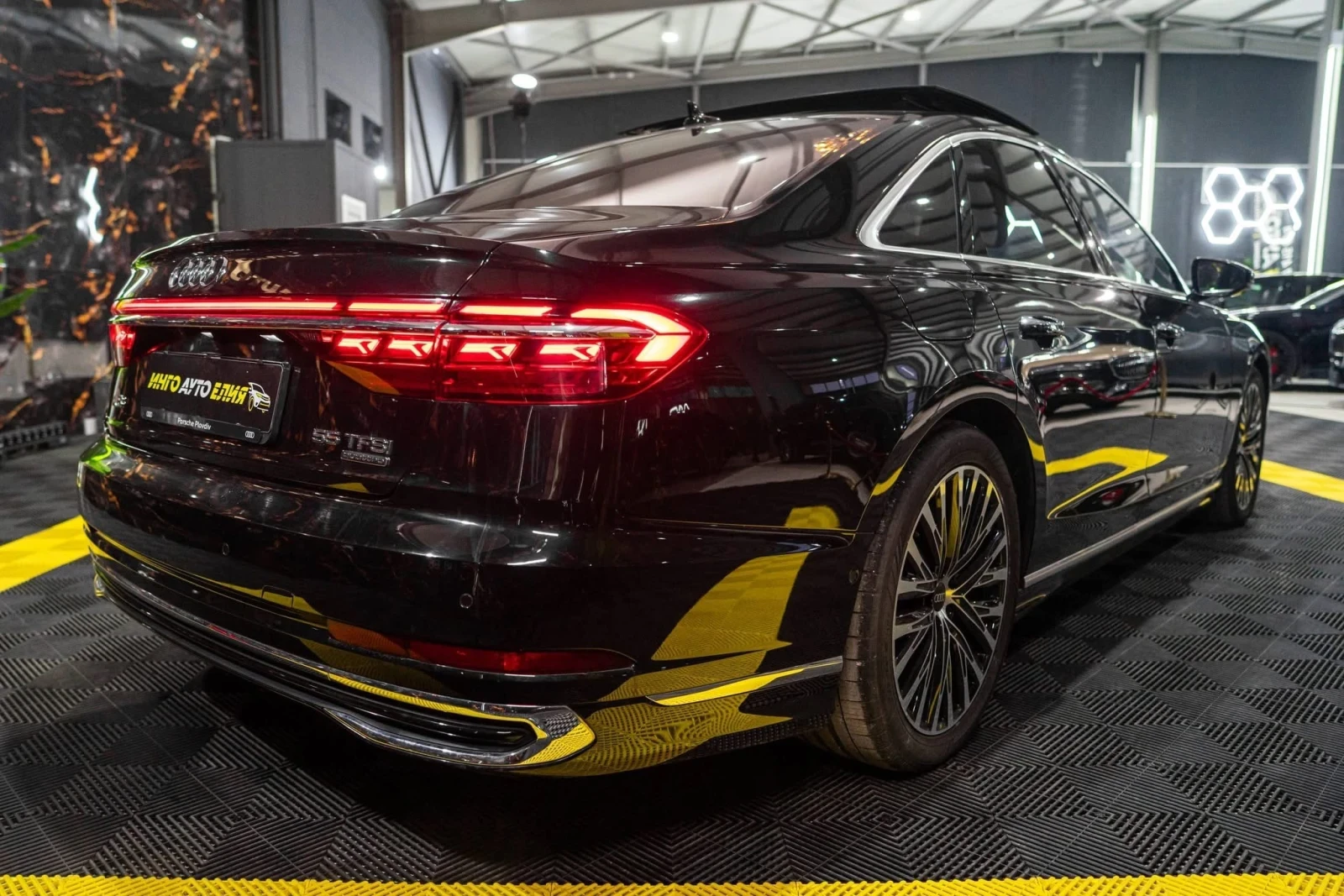 Audi A8 55TFSI QUATTRO LONG S LINE B&O ПАНО ЛИЗИНГ 100% - изображение 9