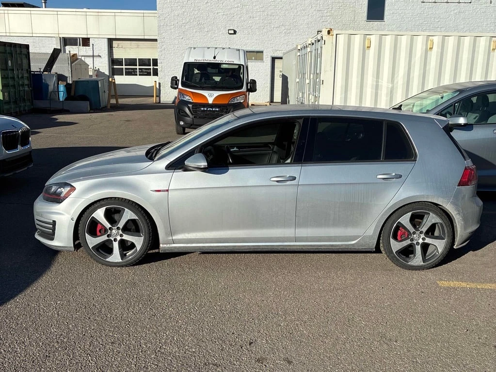 VW Golf GTI/PANO/KEYLESS/HEATED SEATS  | Mobile.bg � ����������� 3