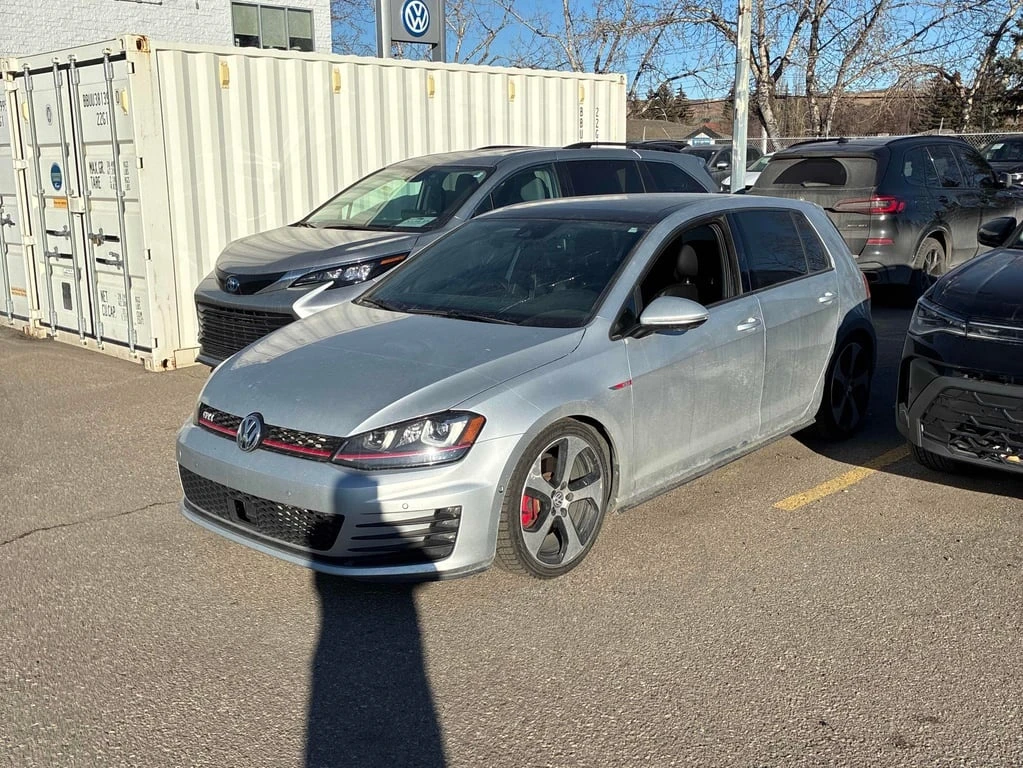 VW Golf GTI/PANO/KEYLESS/HEATED SEATS  | Mobile.bg � ����������� 2