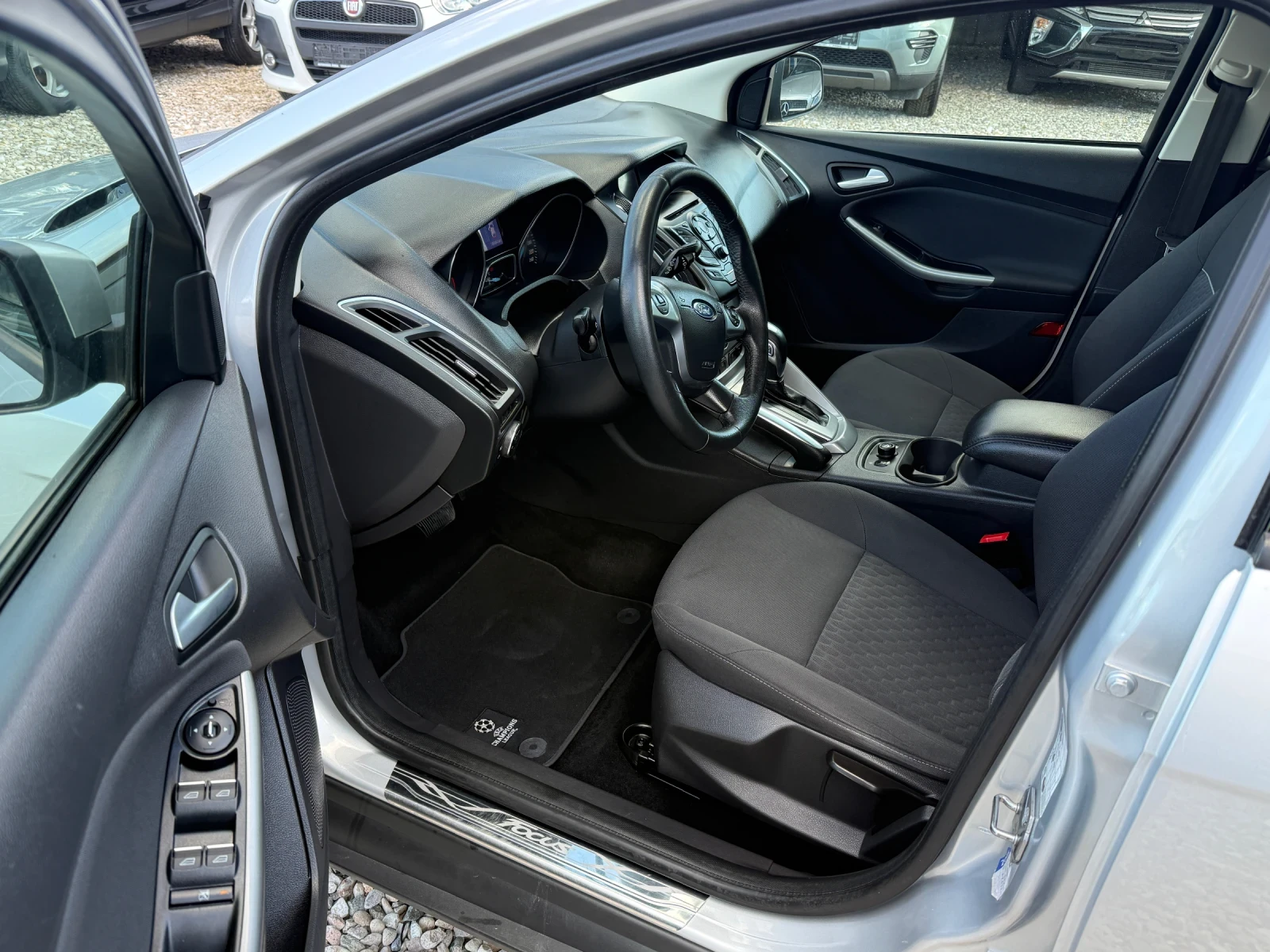 Ford Focus 2.0 D Avtomat - изображение 6